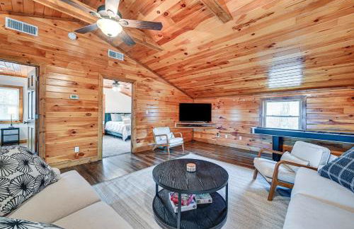 Private Hot Tub, Arcade Game Bee Spring Cabin - Foto 2