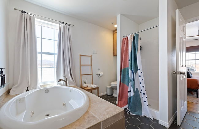 Casa De Kota by Avantstay Pool Firepit Games Secluded Chic - Photo 21