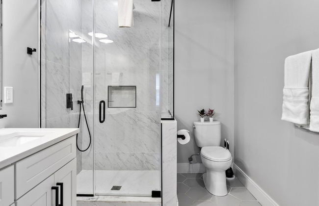 Luxury 2BD 2BA Near Logan Airport and T Station - Foto 39