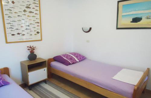 Apartment Rino, only 30m from the sea - Foto 16