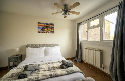 Stylish 3-Bed Home with Garden, Pet Friendly - Foto 16