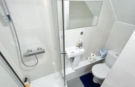 Modern 3-Bed, 3-Bath Maida Vale Flat with Private Garden near Little Venice, St Johns Wood, Regents Park, Paddington by NourNest Apartments - Photo 24