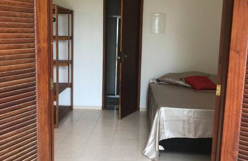 CASA SURYA, Piscina Fantástica, Churrasqueira, Completa, 18 HÓSPEDES na REGIÃO DOS LAGOS - Casa de Campo - Foto 50