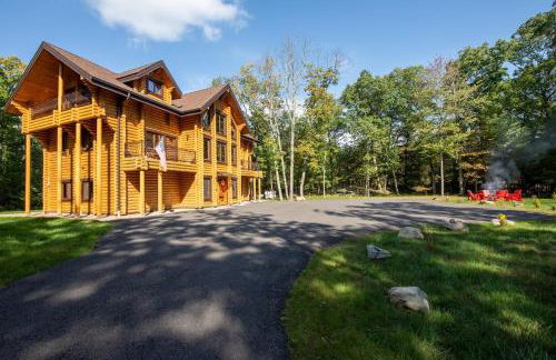 Log House Chalet, Volleyball field, Sauna, Hot Tub - Foto 3