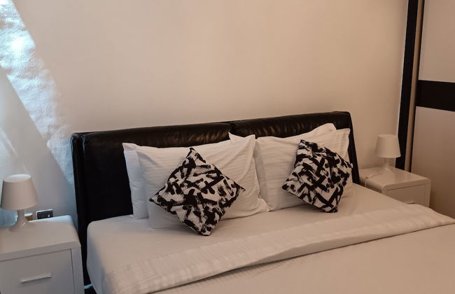 Remarkable 2-bed Apartment in Dubai - Photo 10