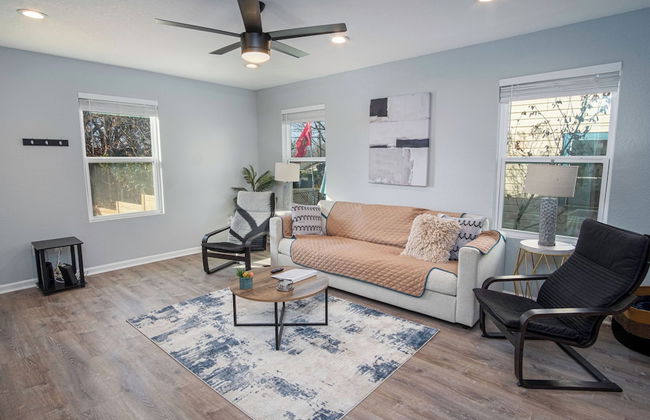 Adorable 4BR 2BA Close to Riverwalk and Downtown - Foto 13