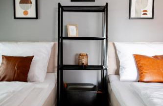 C4S -COME4STAY -InnHarmony- Stilvoll eingerichtetes Apartment für bis zu 8 Personen - Hochwertige Betten I voll ausgestattete Küche I Balkon I Badezimmer I WLAN I Smart TV - Foto 5