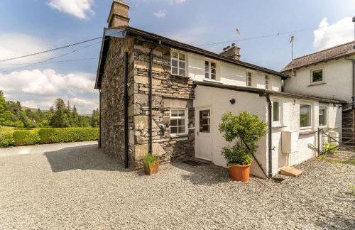 Field Cottage - Photo 16