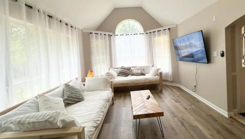 Swim Spa Billiards in Pineforest Spacious Home - Foto 2