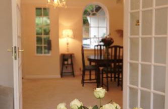 Tranquil Cottage & Garden by Esher Train Station - Foto 2