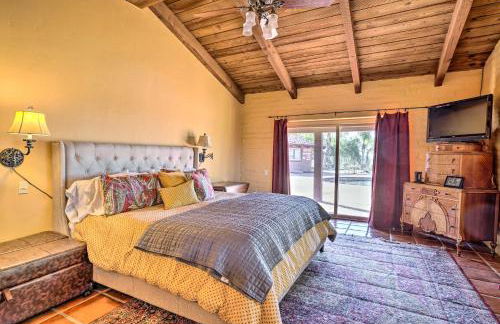 Equestrian Estate with Horse Stables and Pool! - Foto 19