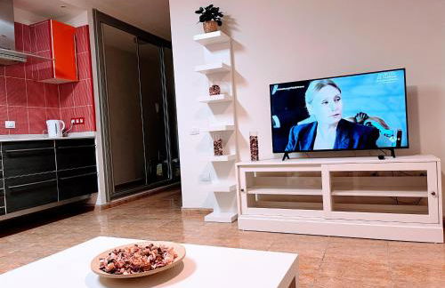 Melo Home 1 Near Airport, Elevator - Foto 16