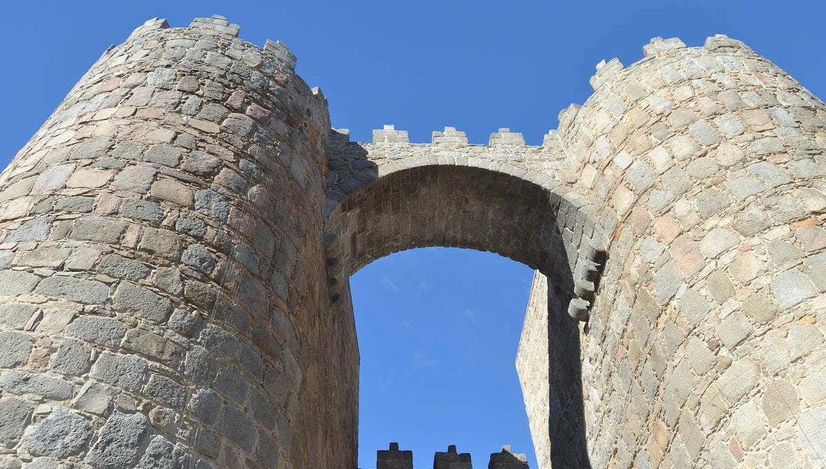 Free tour por Ávila - Foto 2, Contemplando las murallas