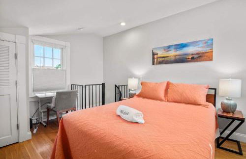 Charming Getaway 1 Block from Beach - Foto 15