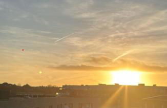 Step Free 2 Bed 2 bath Oasis FlatIClose to David Lloyd Gym with Fully Equipped Kitchen& Parking in DartfordIMins from station and 45 mins into Central London - Photo 4