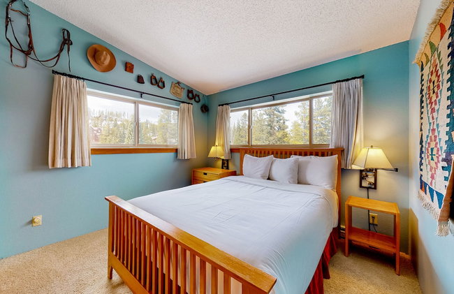 Pine Ridge Condominiums - Photo 14