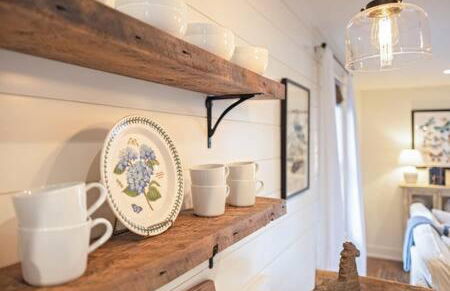 Downtown Luxury Farmhouse Apartment #3 - Photo 15