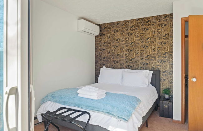 Pirate-themed Lakefront Home w/ Kayaks, Game Room, Views & Hidden Treasure Hunt - Foto 12