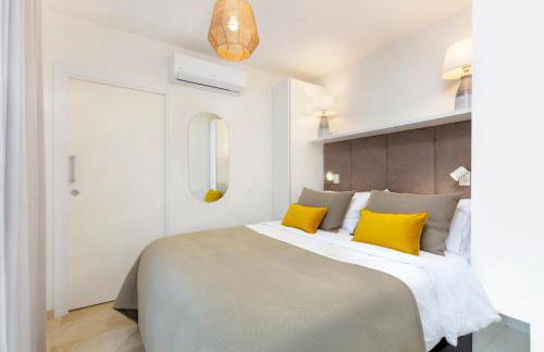 First Row Beach Villa - Photo 27