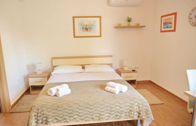 Apartments Villa Rea Orebic - Photo 2