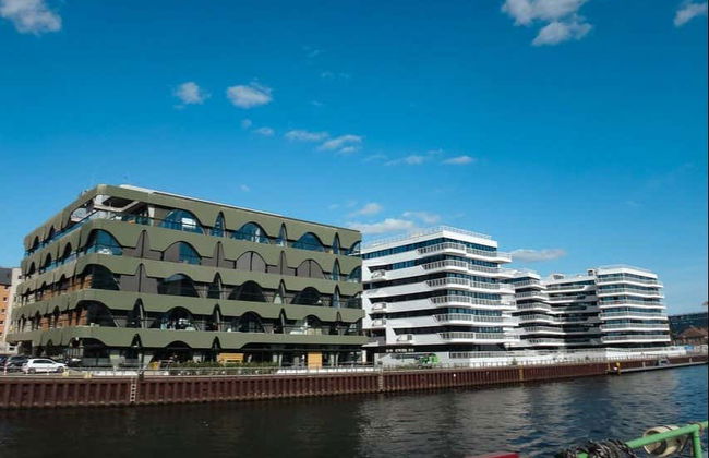 Berlin Sightseeing Boat - Photo 2