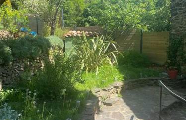 Appartement de Charme dans un Ancien Mas Cévenol piscine et jacuzzi - Foto 40