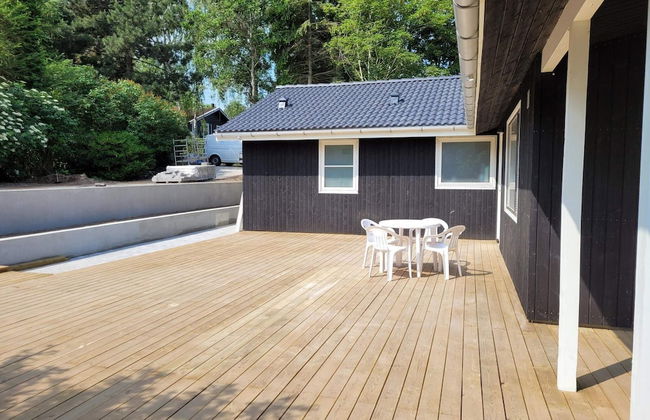 8 Person Holiday Home in Melby - Foto 1