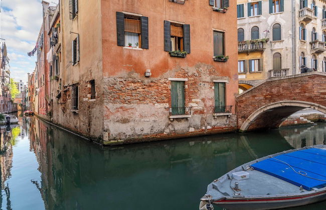 S. Lucia Canal View by Wonderful Italy - Photo 38