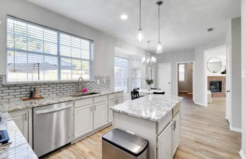 Lewisville Estate - Spacious 5BR w Game Room - Foto 13