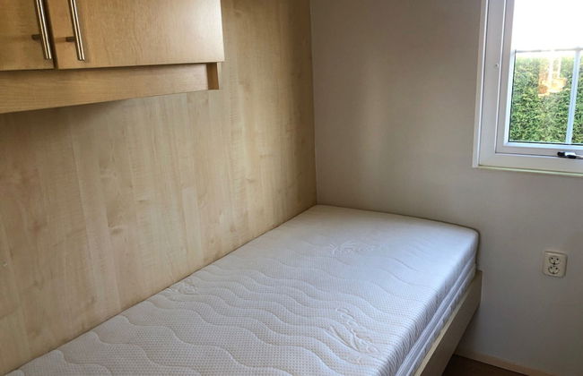 Tranquil Chalet Near the Wadden Sea - Foto 3