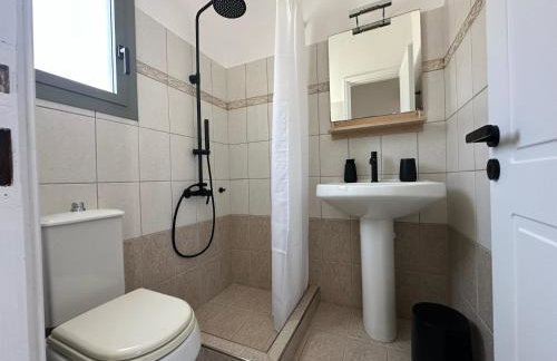 Ammos Andros Accommodation - Photo 38