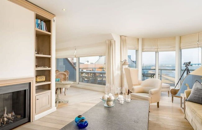 Stunning Penthouse With Free Parking and sea View - Foto 4