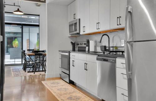 Luxurious 2 Bedroom 2 Bathroom - Foto 34