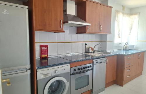 Casa Feliz - Stunning 2 bed Penthouse in Manilva with pool, sea and mountain views, close to the beach and facilities - Photo 10