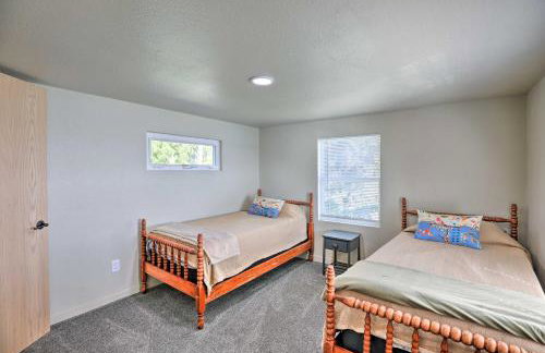 Lakefront Cabin with Patio and Views in Lake Norden - Foto 18