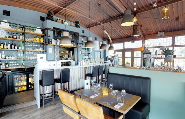 Family Friendly Villa near Center of Kortgene - Photo 25