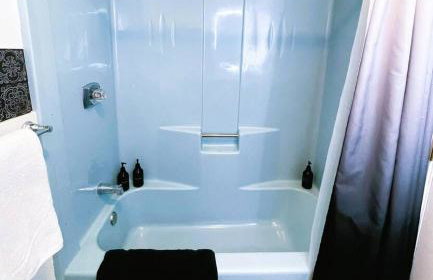 Private & Convenient-Hot tub-Fire Pit-Game room! - Photo 24