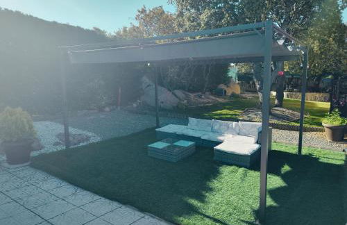 La Triqueta Casa Rural con Piscina y Barbacoa, ideal para familias y grupos - Foto 4