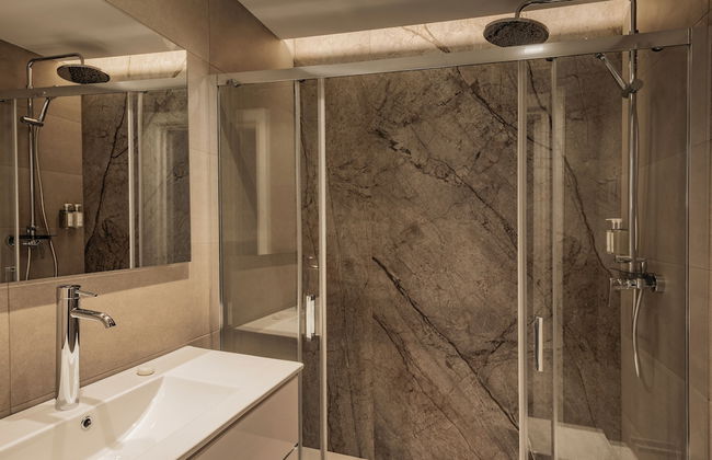 Europa Apartments - Photo 34