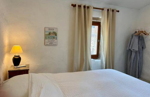 Renovated village house in peaceful town near Med - Air conditioning, balcony - Foto 14