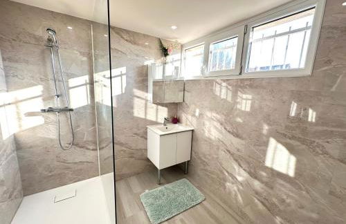 Cozy Station House & Direct Access to Paris - Foto 5