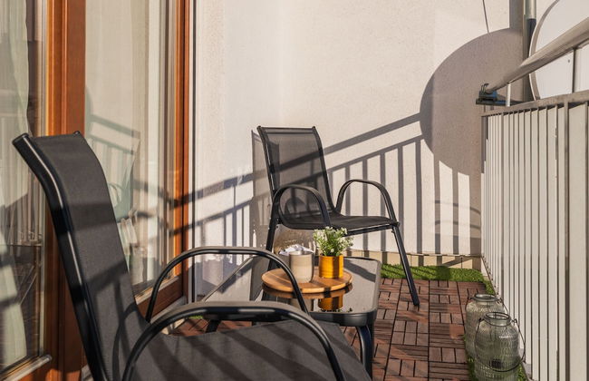 Mysterious Blue Apartment by Renters - Foto 28