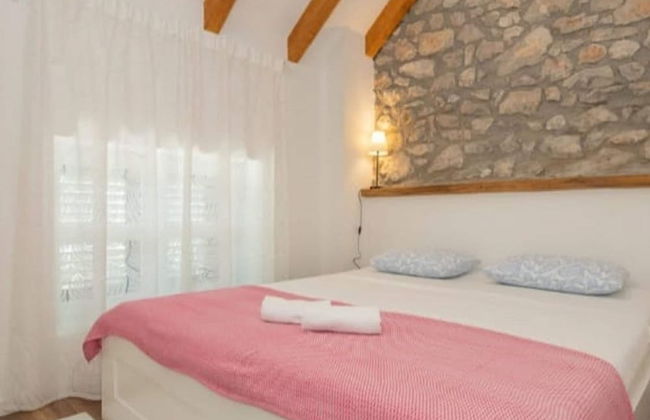 Adorable Holiday Home With Swimming Pool - Foto 4