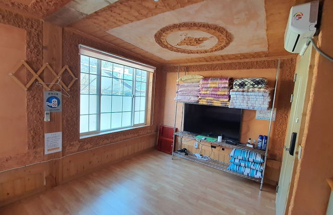 Ulleung Haeoreum Pension - Foto 34