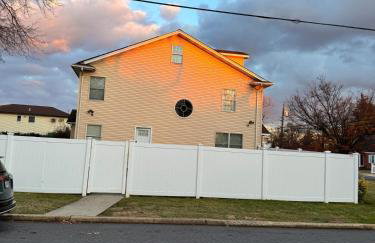 Cozy Room by Hofstra University - Photo 23