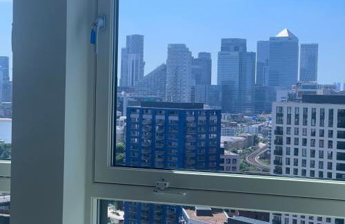 Penthouse with O2 Arena View, Free Parking & Portable AC - Foto 17