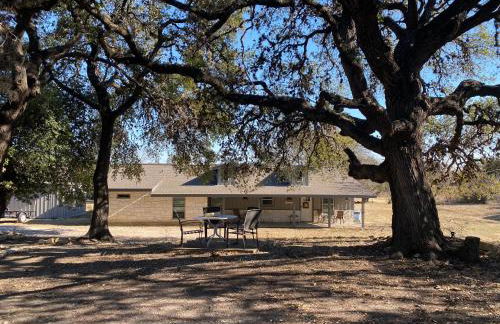 Texas Hill Country Ranch House - Great Views - Near Hidden Falls Park - Photo 1