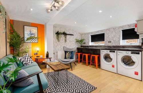 Ashton Getaway Sleeps 14 Free Parking - Foto 7