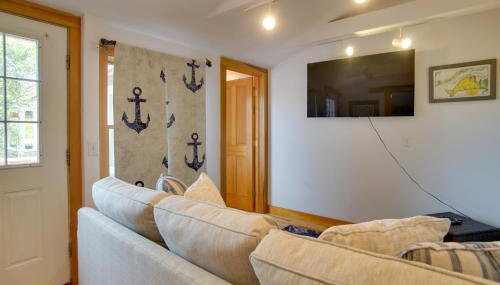 1 Mi to Ferry Terminal Oak Bluffs Family Retreat! - Foto 4