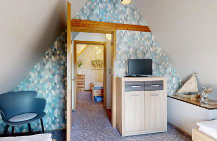 Ferienhaus Fischerhaus, Doppelhaushälfte, Terrasse und Garten, Lancken Granitz - Foto 16